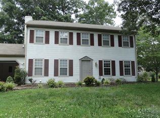 525 Great Park Dr, Newport News, VA 23608