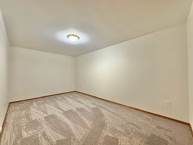 814 E Country Hill Ct — Photo 22