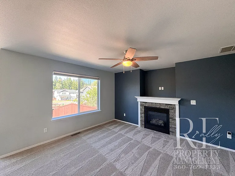 2994 NE Loyola St — Photo 11