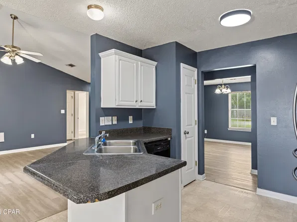 3400 Skymaster Ct, Crestview, FL 32539