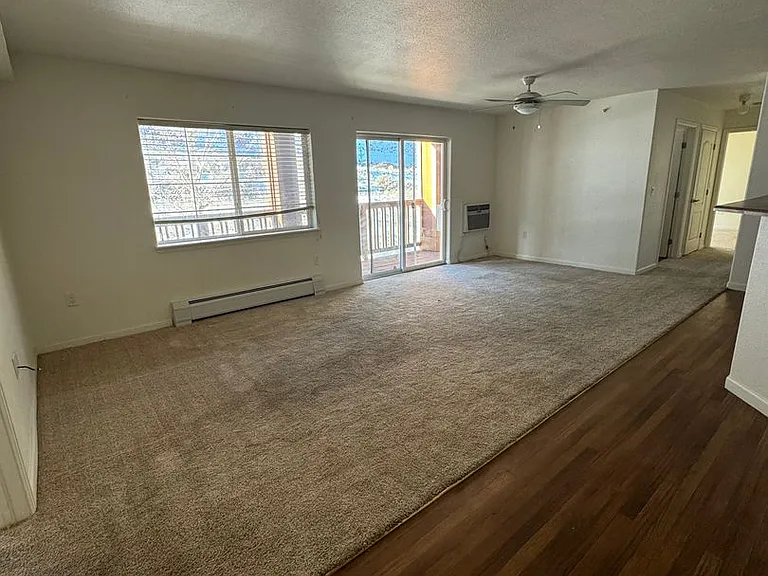 560 River View Dr #702 — Photo 11