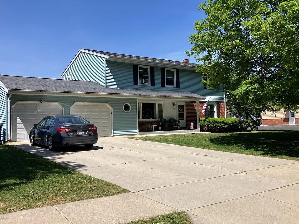 1st image of 250 Martin DRIVE #252