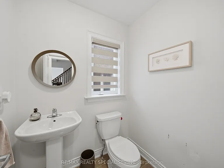 120 Milby Cres — Photo 7