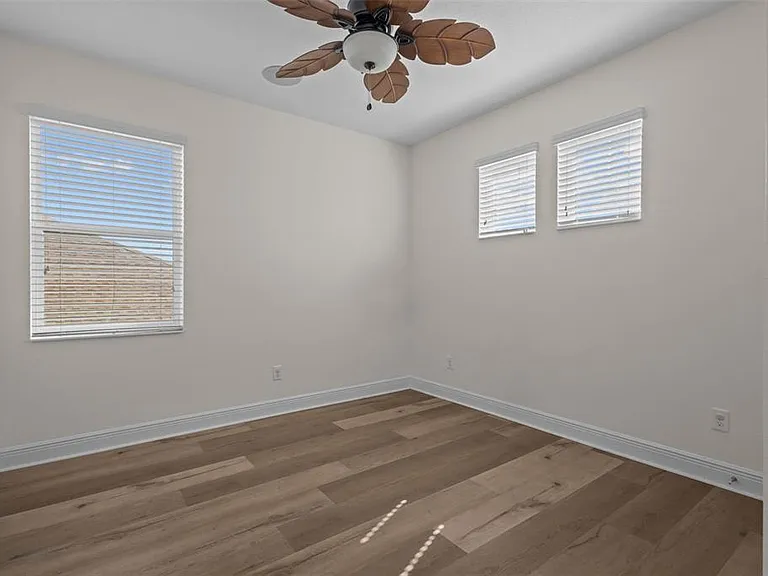 2515 Portico St — Photo 31