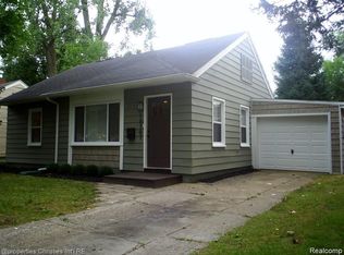 10701 Albany St, Oak Park, MI