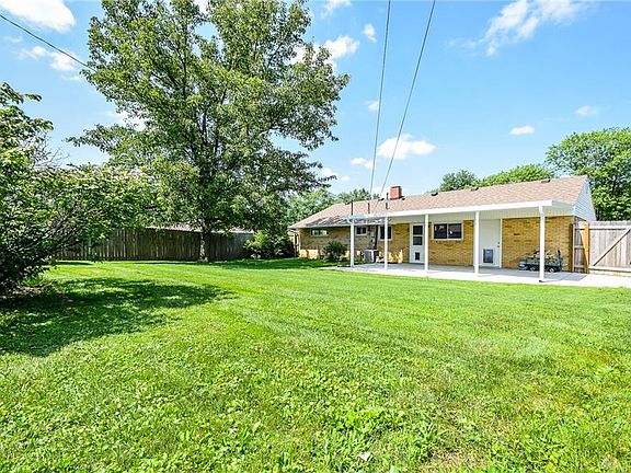 4th image of 6135 Farmborough Dr