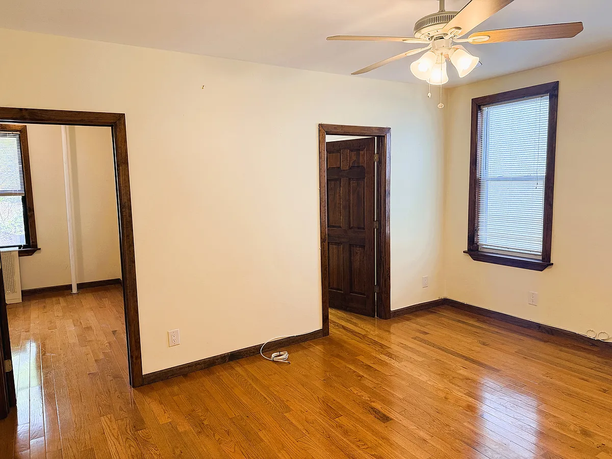 Building Photo - 50-17 41st St #2