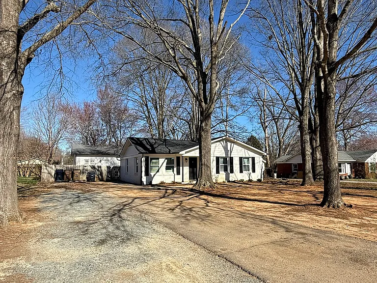 8006 Hemby Wood Dr — Photo 11