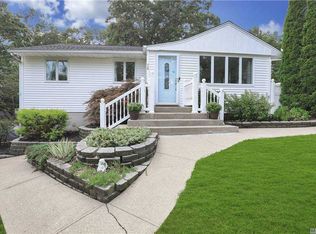 78 Brookhaven Dr, Rocky Point, NY 11778