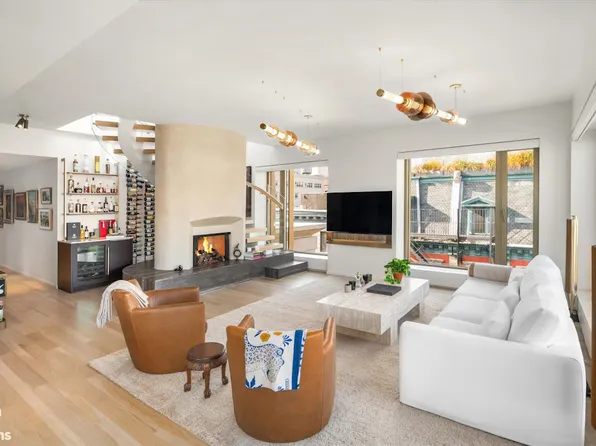 75 Kenmare Street PHC image 3 of 16