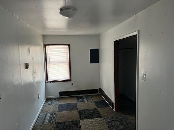 4th image of 191 Sullivan St