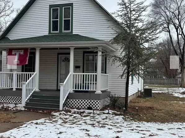 725 E 8th St, Newton, KS 67114