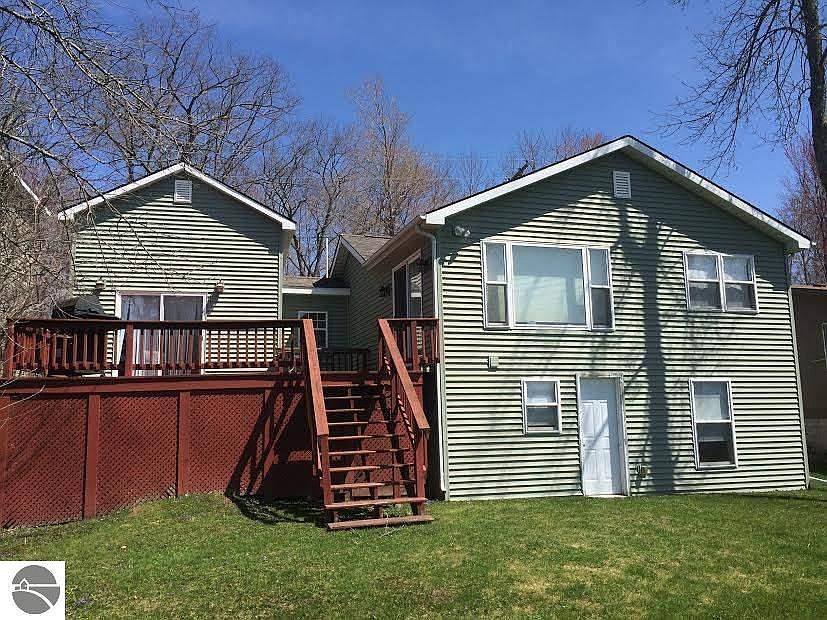 1st image of 5950 Birchwood Dr