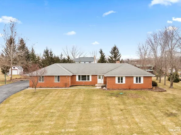 44W006 Fox Wilds Dr, St Charles, IL 60175