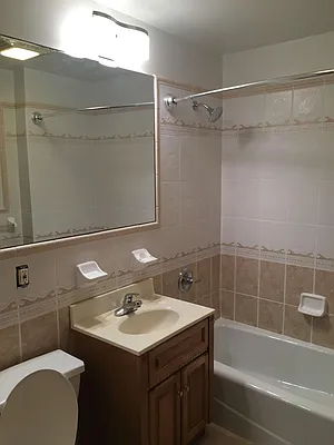 Rented by LDMI Realty Group LLC | media 17