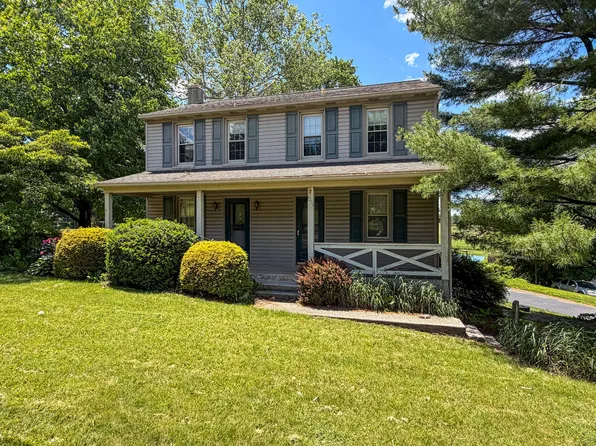 1011 Reading Rd, Narvon, PA 17555