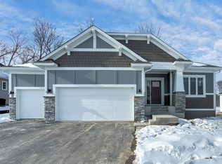 4355 Ginger Dr, Excelsior, MN 55331