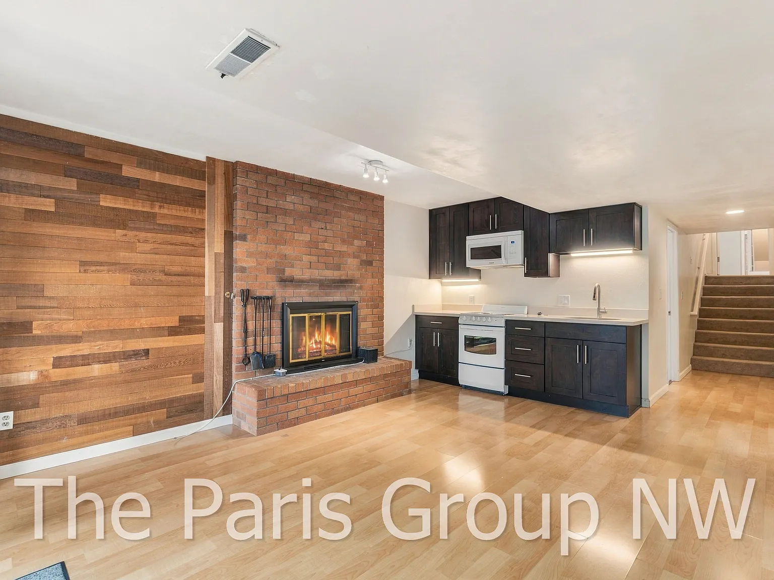 4 bed, 3030 sqft, $5,500 — Photo 3