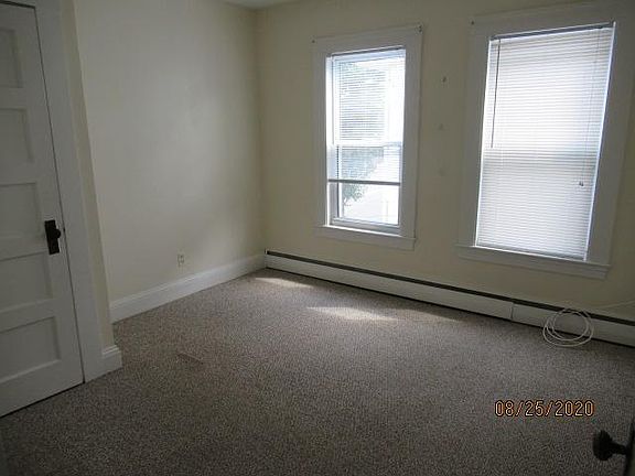 4th image of 19 Herrick St #2