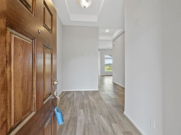 4th image of 23313 Zinfandel Dr