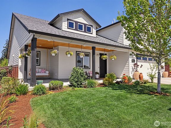 3rd image of 2031 E 9th Street
