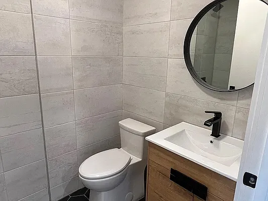 Rented by MQ Realty LLC | media 17