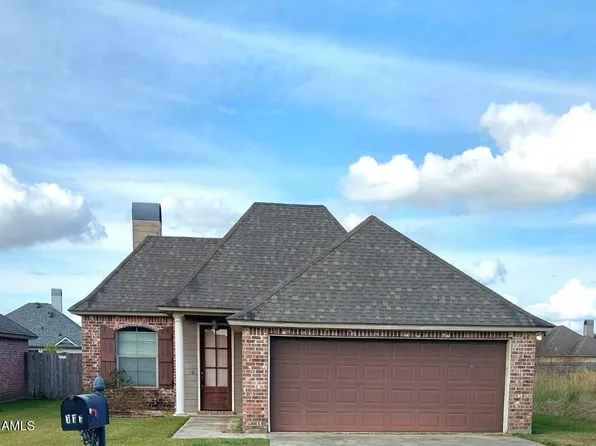 111 Enchantment Ave, Youngsville, LA 70592