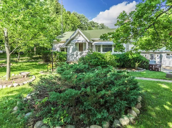 N2810 State Road 67, Williams Bay, WI 53191