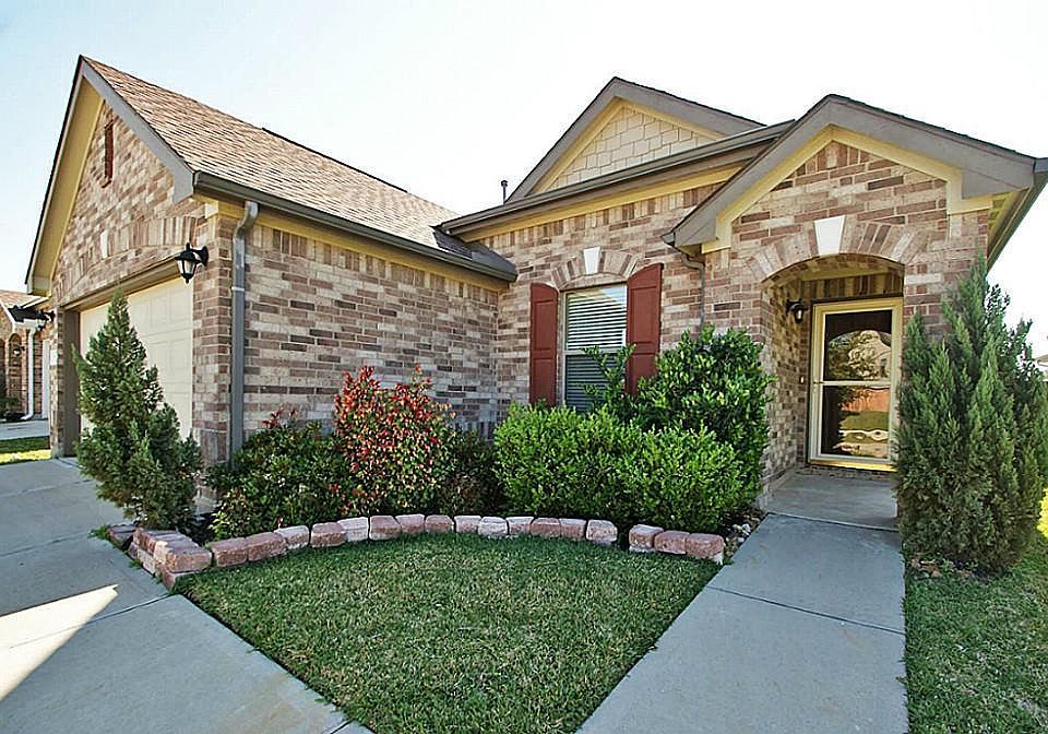1st image of 15314 Thistle Rock Ln