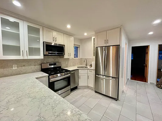 Rented by Highline Residential | media 13