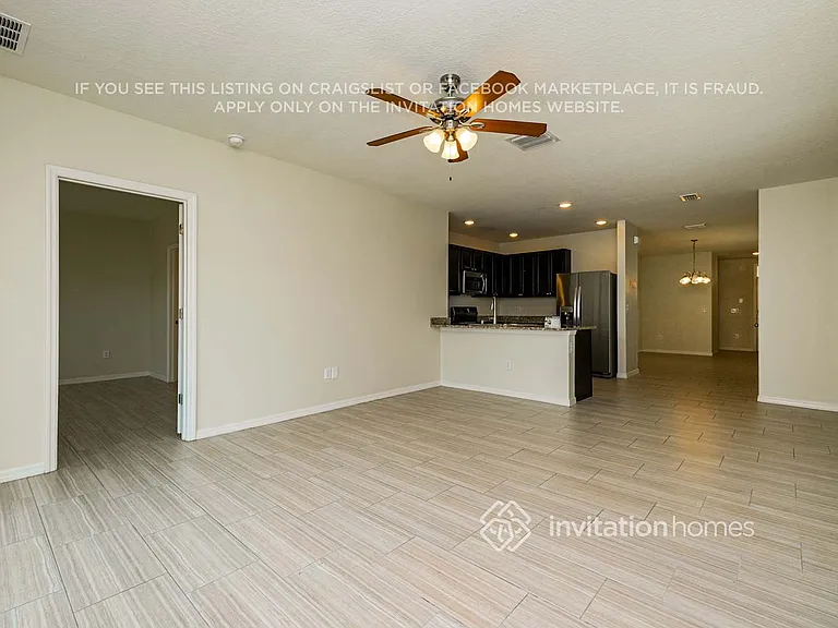 8004 Pelican Reed Cir — Photo 4