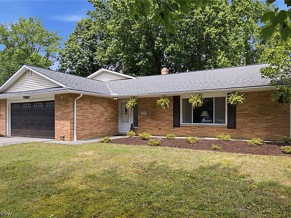 3rd image of 1011 Millridge Rd