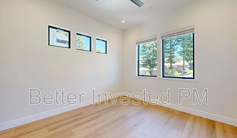 1900 Lyon Ct — Photo 10