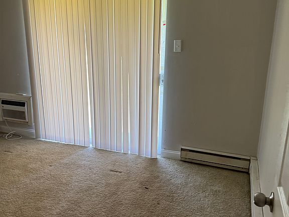 5th image of 7495 Hazelcrest Dr APT B