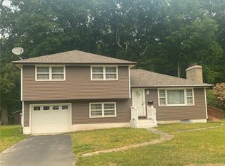 170 Laurelwood Rd, Groton, CT 06340