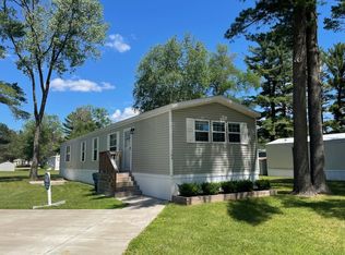 1905 N 2nd Dr #104, Stevens Point, WI 54482
