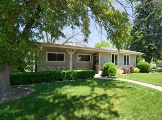 N82W14670 Oxford St, Menomonee Falls, WI 53051