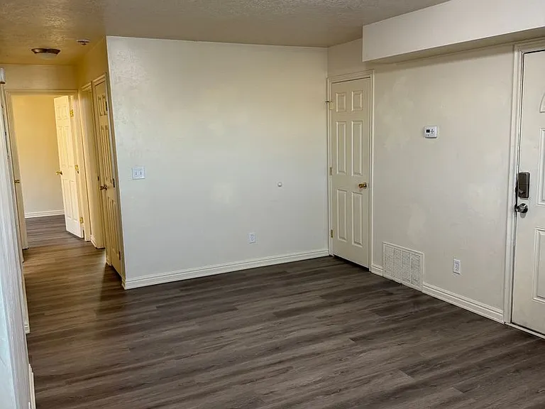4943 W. 4100 S. — Photo 11