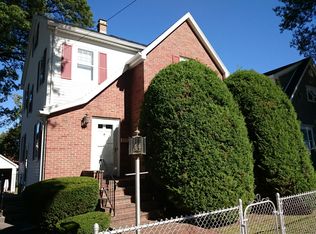 29 Varick Rd, West Roxbury, MA 02132