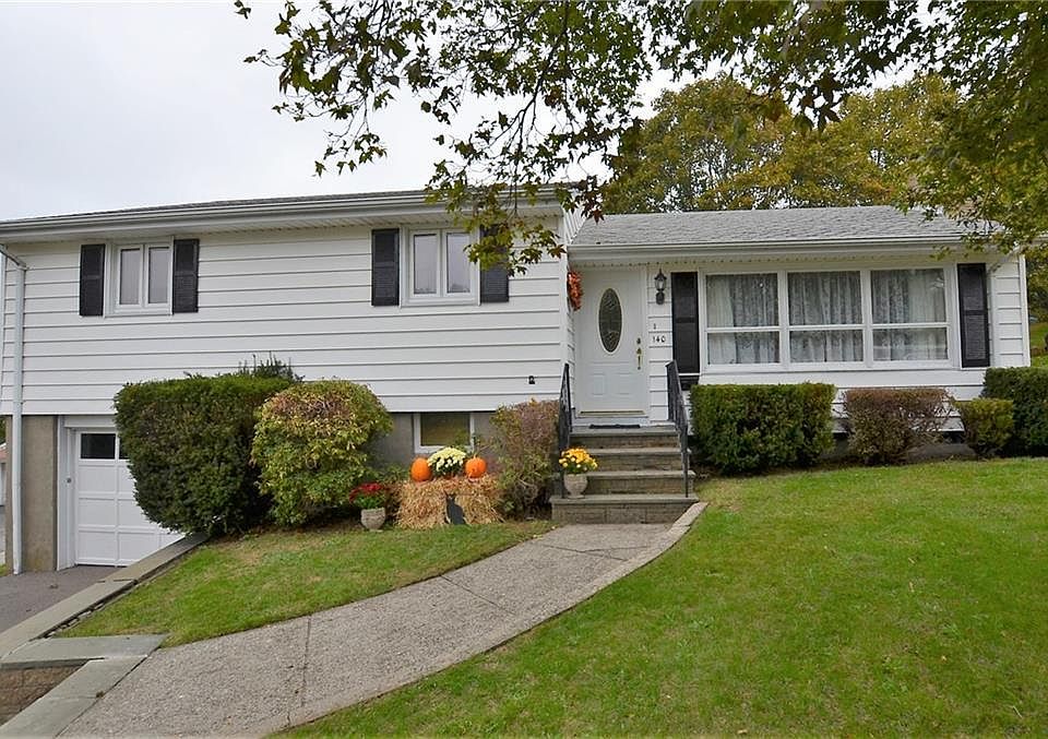 1st image of 140 Hooper St