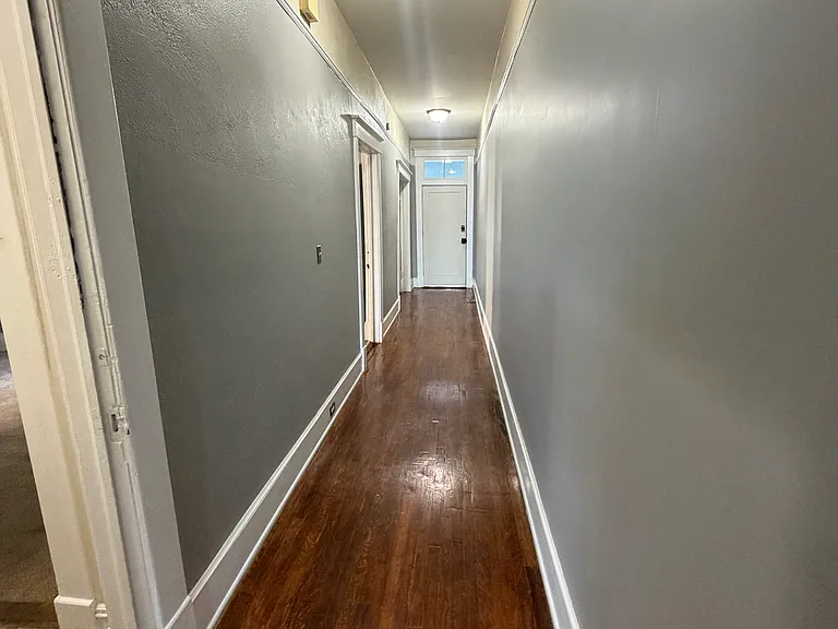 954 New St #956 — Photo 4