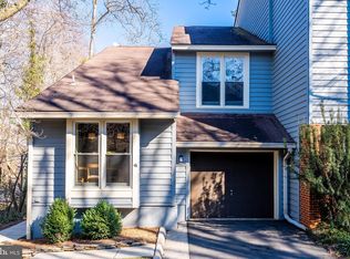 1609 Apricot Ct, Reston, VA 20190