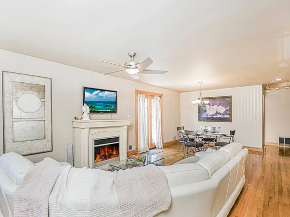 206 Benton Avenue image 5 of 30