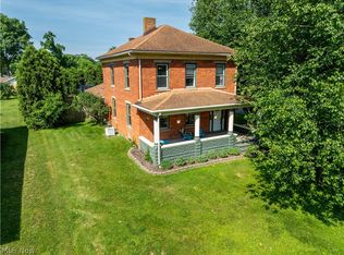 1660 Brightwood Rd SE, New Philadelphia, OH 44663