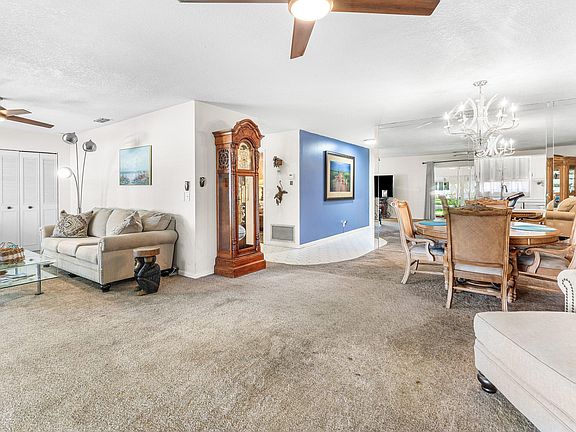 4th image of 852 Salem Lane