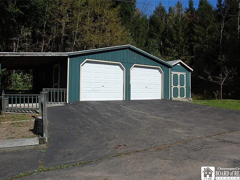 2656 1/2 Horton Rd — Photo 4