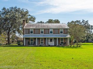 10021 Country Rd, Mobile, AL 36695