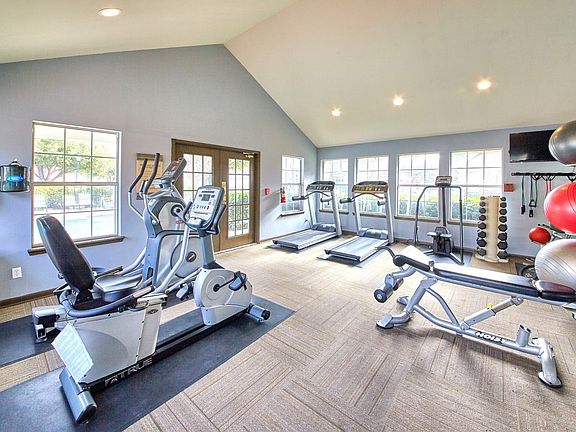 2nd image of 9478 Valley Ranch Pkwy E #2072