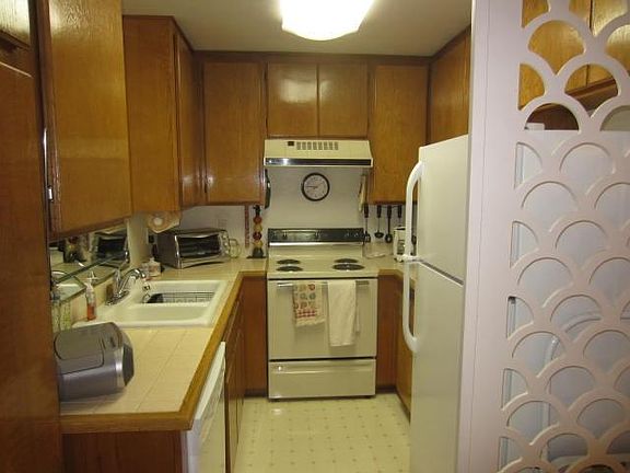 2nd image of 6350 Genesee Ave Unit 307