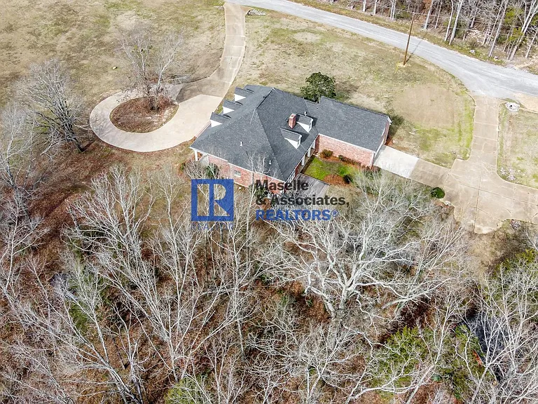 200 Cripple Creek Rd — Photo 86
